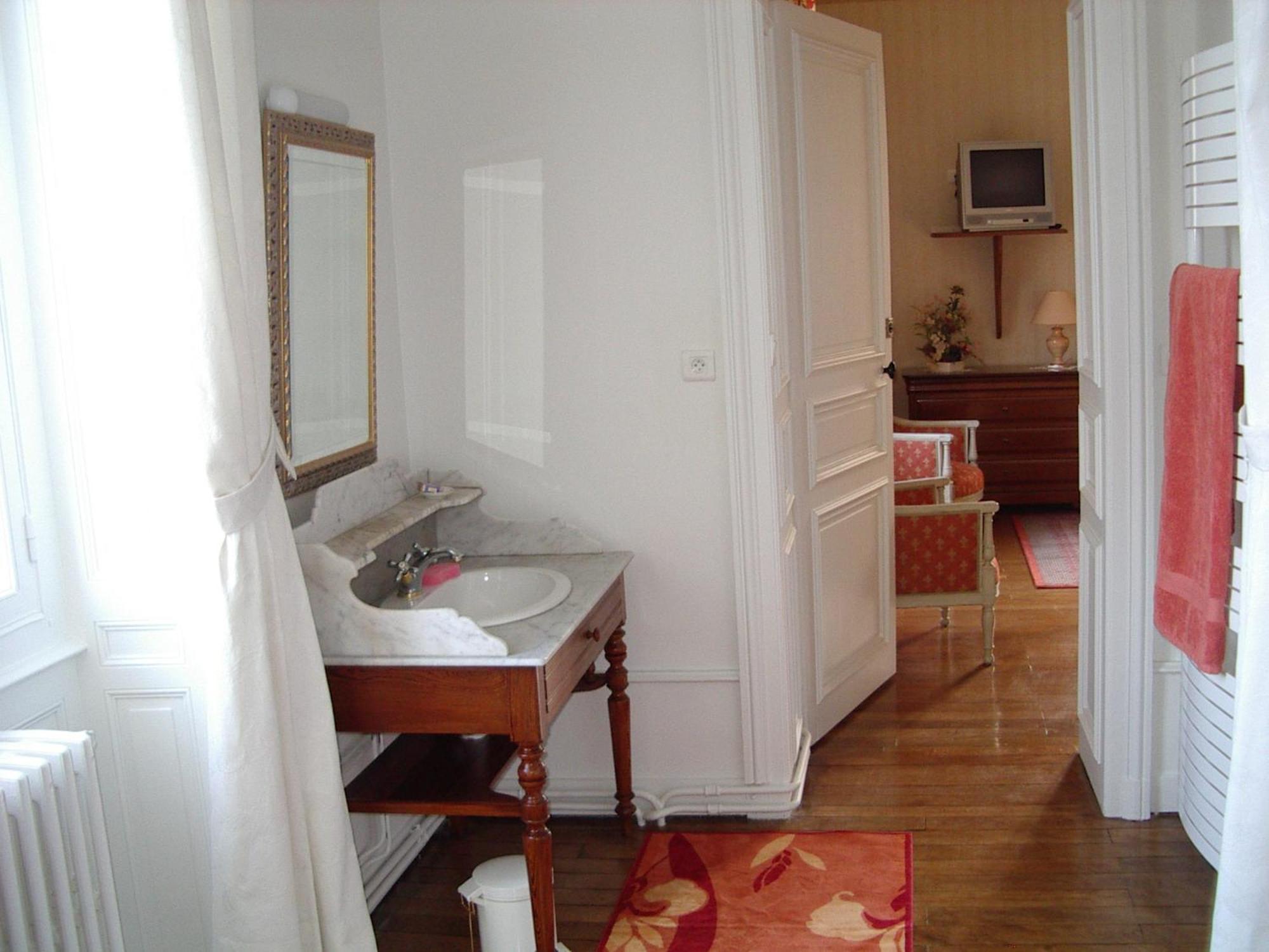 Chateau De Montbraye Parigne-l'Eveque Ngoại thất bức ảnh